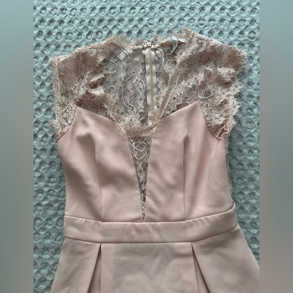 BCBGeneration Blush Lace Overlay - Picture 6 of 6